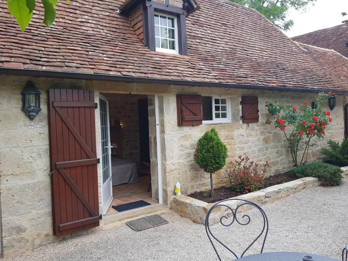 Moulin Du Soustre Bed and Breakfast Cavagnac Exteriör bild
