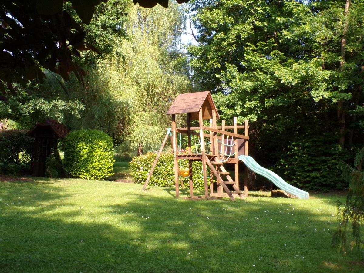 Moulin Du Soustre Bed and Breakfast Cavagnac Exteriör bild