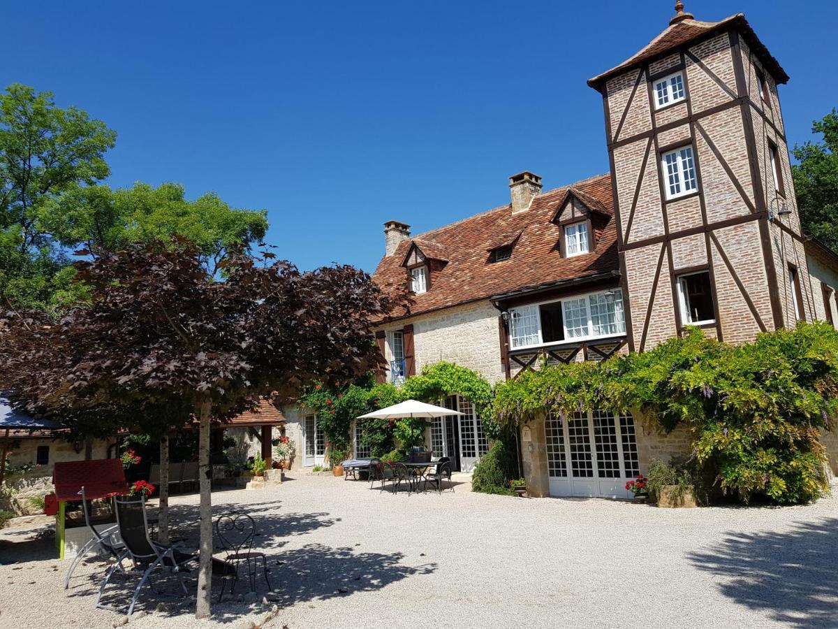 Moulin Du Soustre Bed and Breakfast Cavagnac Exteriör bild