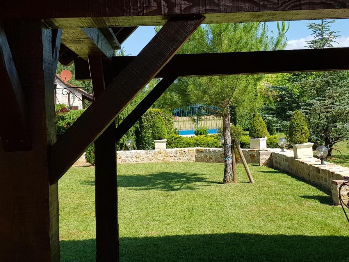 Moulin Du Soustre Bed and Breakfast Cavagnac Exteriör bild