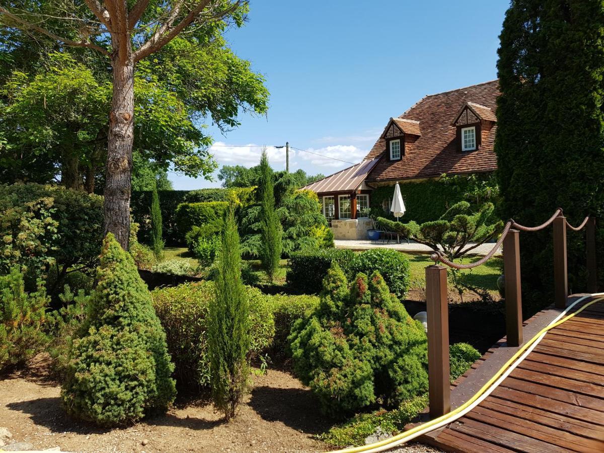 Moulin Du Soustre Bed and Breakfast Cavagnac Exteriör bild