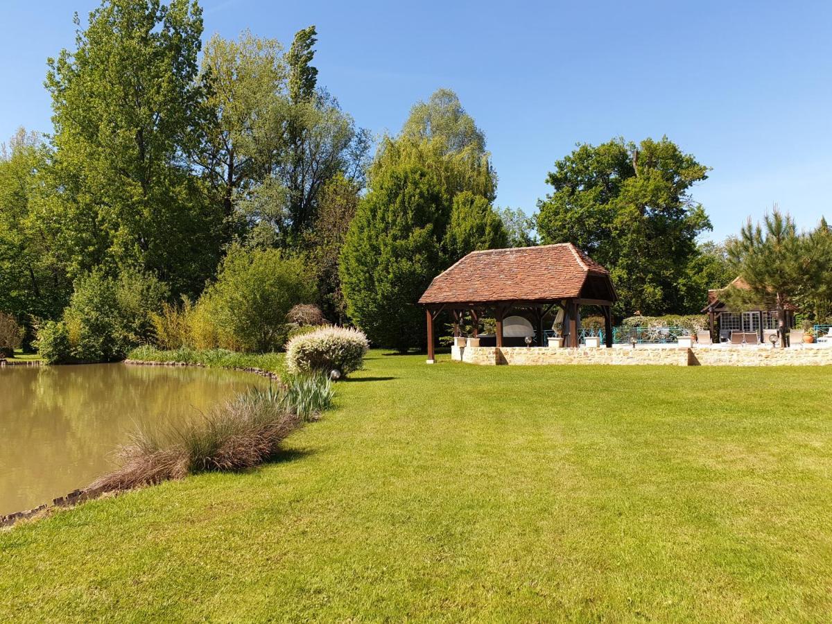 Moulin Du Soustre Bed and Breakfast Cavagnac Exteriör bild