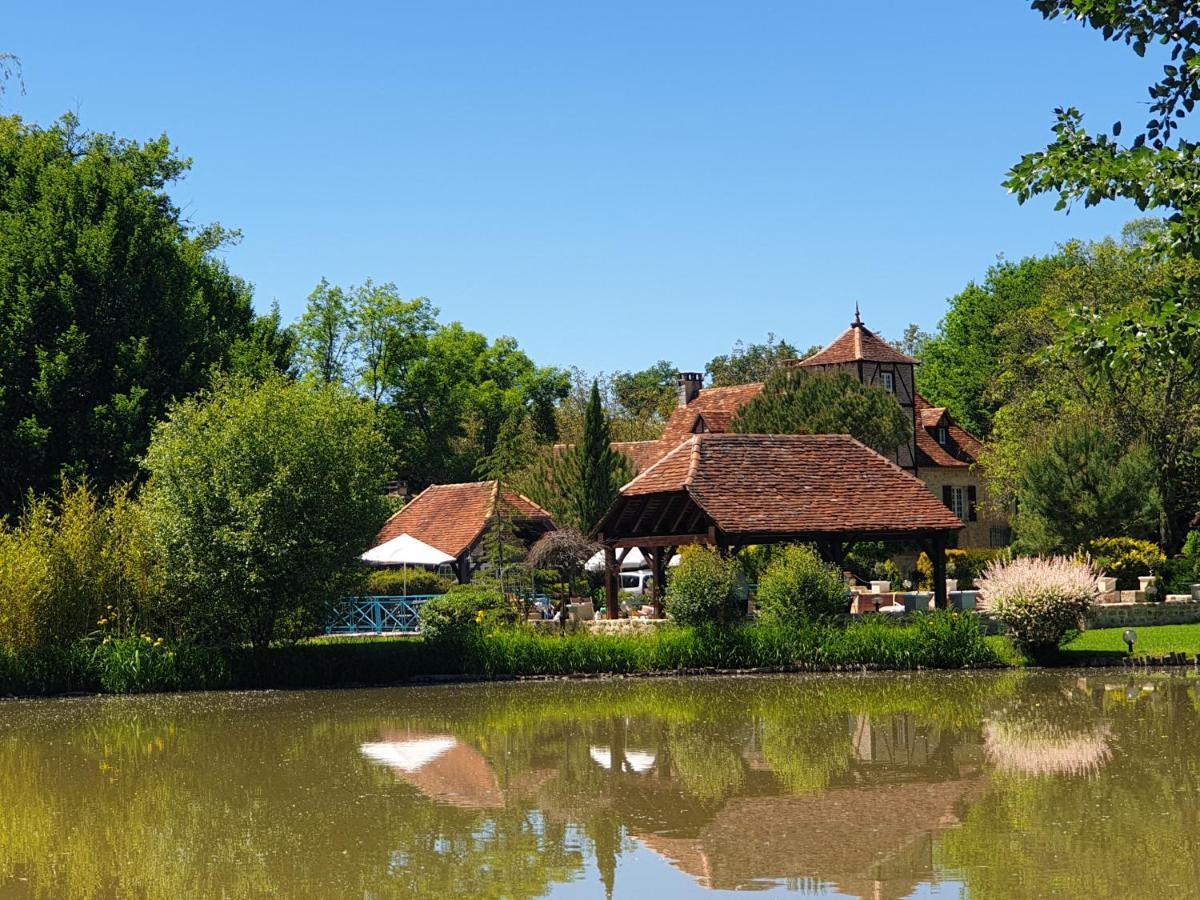 Moulin Du Soustre Bed and Breakfast Cavagnac Exteriör bild